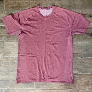 Men’s XL Lululemon short sleeve